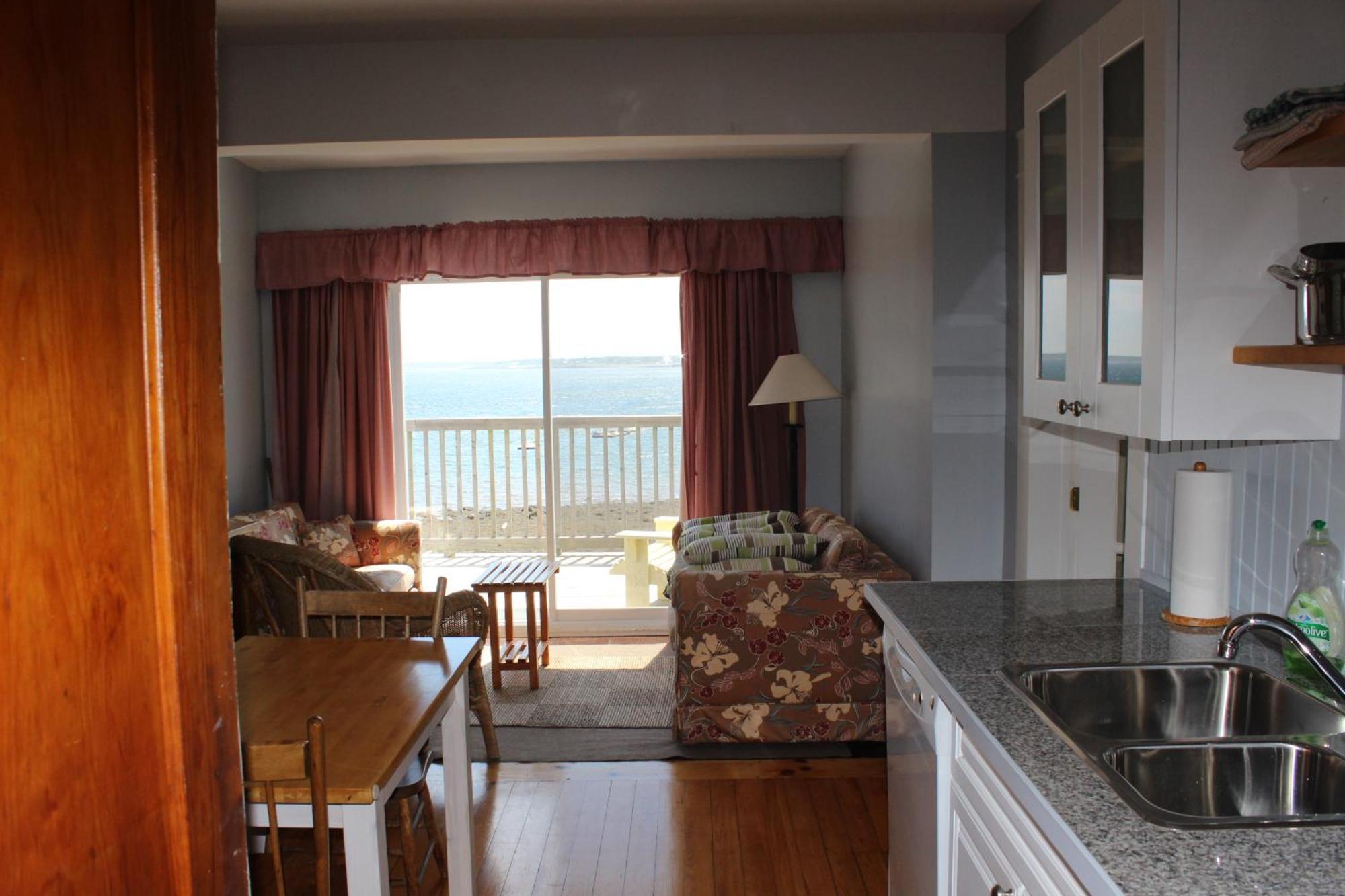 Compass Rose Heritage Inn North Head Room photo